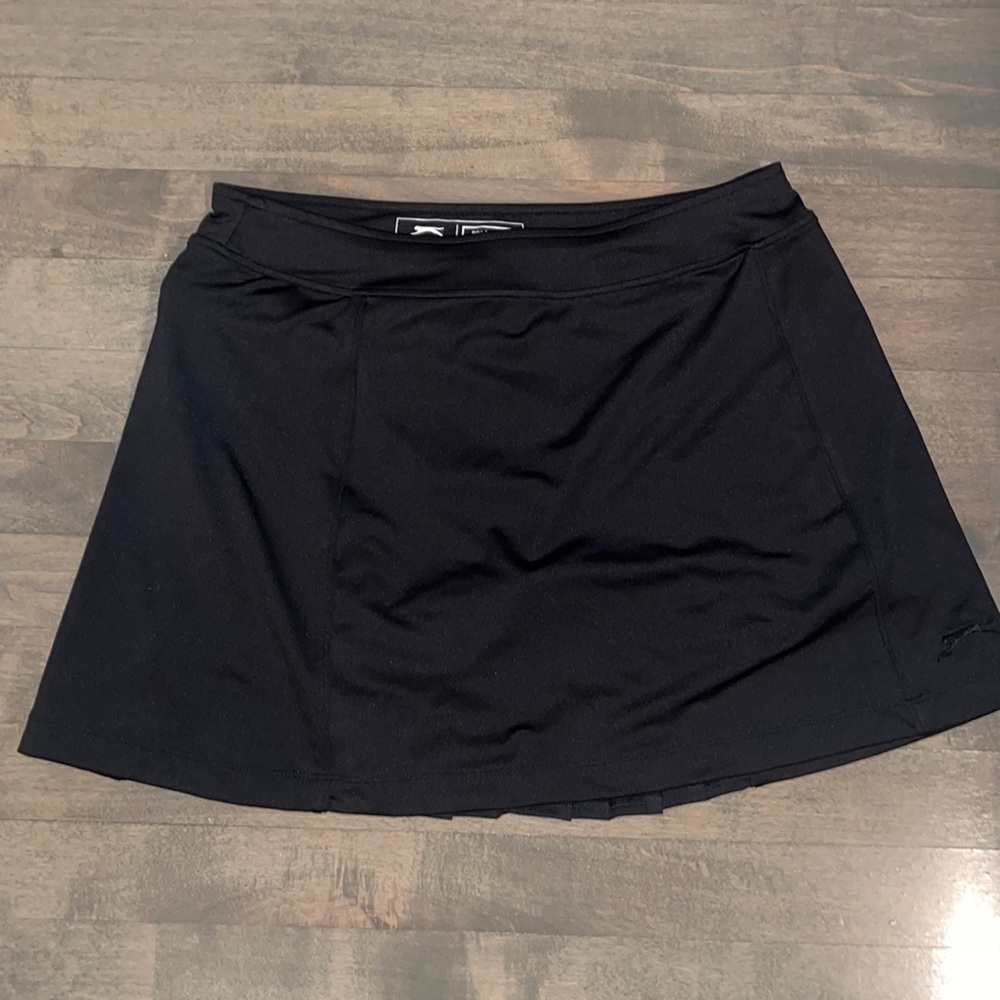 Black golf skort
